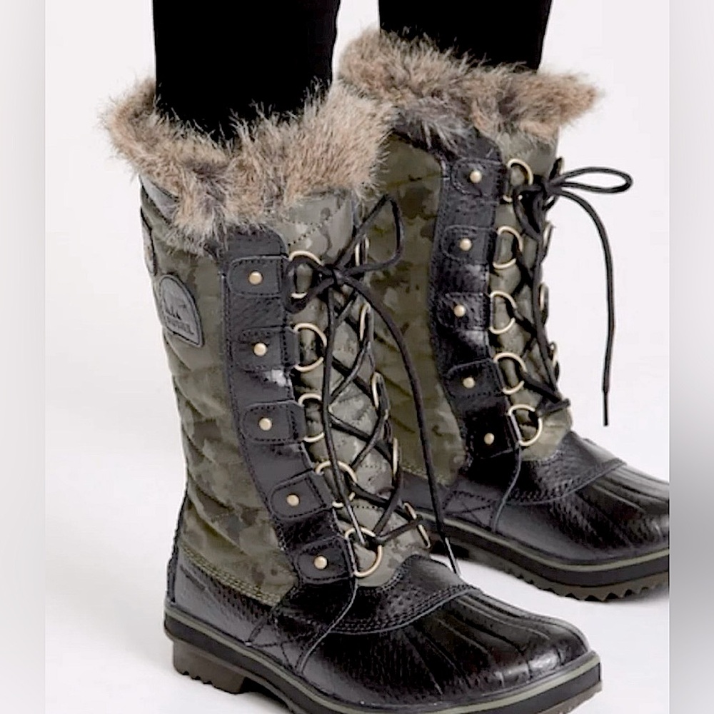 NEW Sorel W TOFINO Il camo hiker green camo size 8